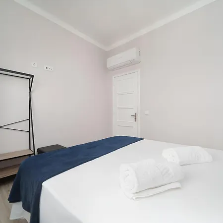 Spacious Stylish Portimão